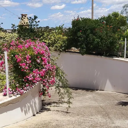 Dimora Sulla Collina شقة